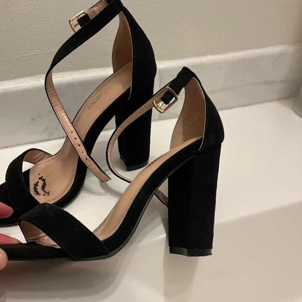 Black Heels Size 6